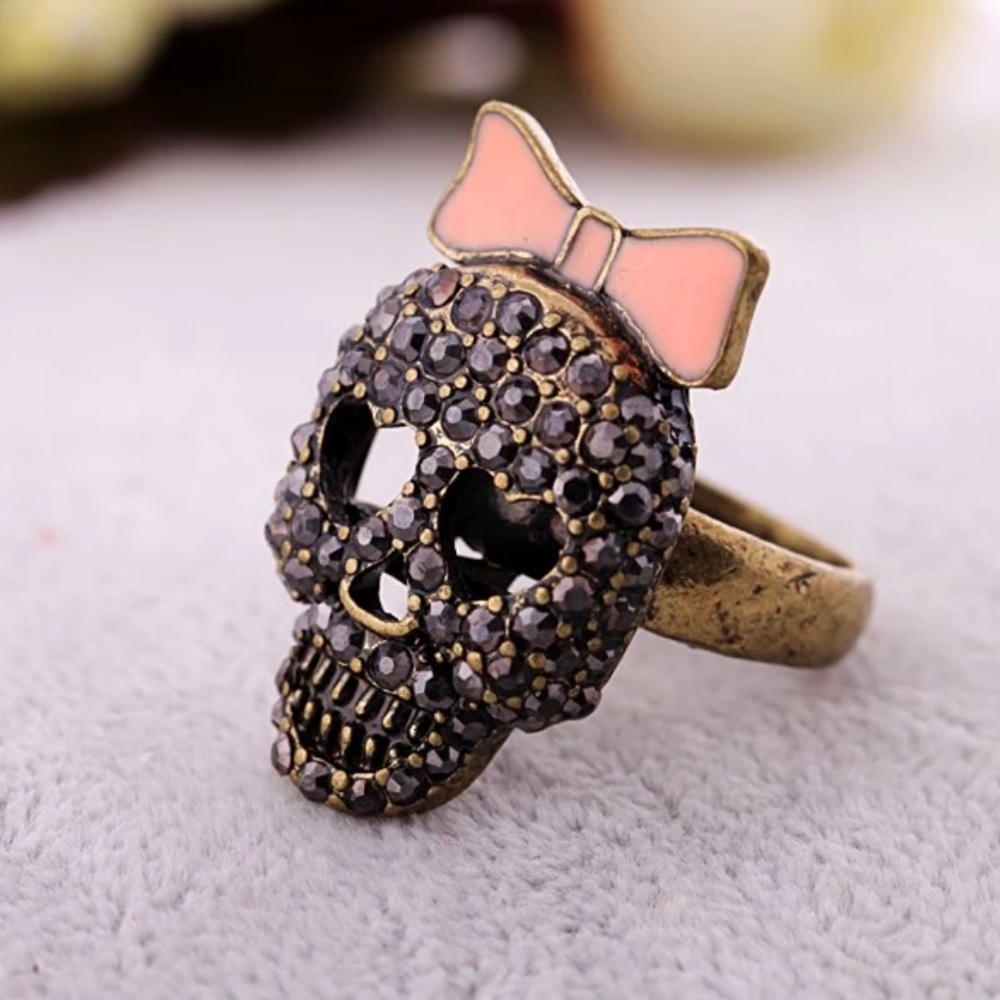 Swarovski Skull Pink Bow Ring New With Tags NWT - Picture 4 of 6
